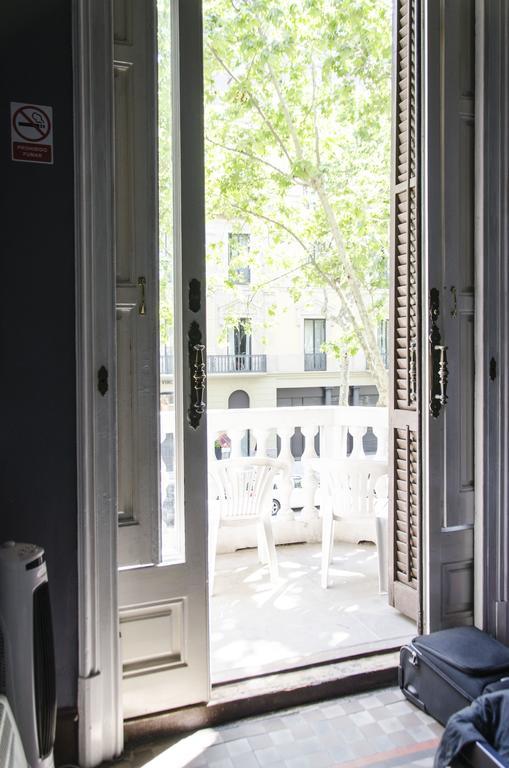 Hostel Bed & Art Barcelona Exterior foto